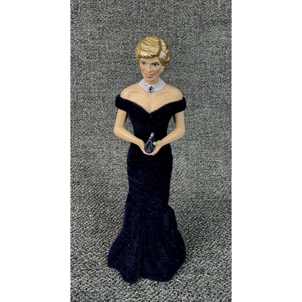 Carlton Cards Diana Princess of Wales Timeless Beauty Christmas Ornament  1999
